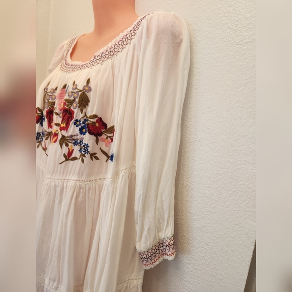 FREE PEOPLE Sun Beams Embroidered Off-The-Shoulder Mini Dress Size M - Picture 4 of 9